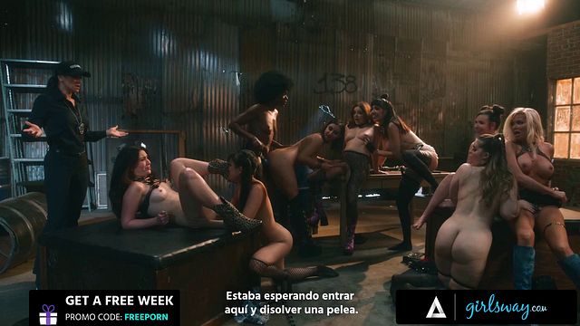 Fisting sex with pretty Ana Foxxx from Grab