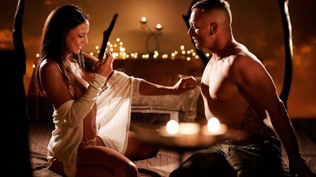 Long Legs video with passionate Cassie Del Isla