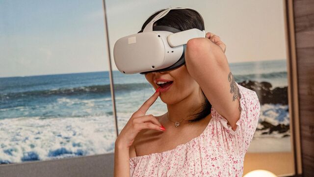 Firm Ass sex with gorgeous Luna Bunny