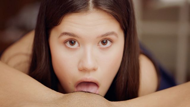 Lesbian action with tempting Evelin Elle from Grab