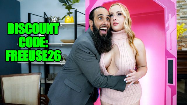 Deep Throat action with hot Nicky Rebel and Zoey Uso from Grab