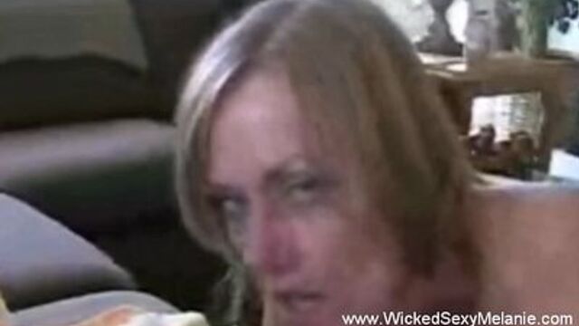 Housewife video from Grab