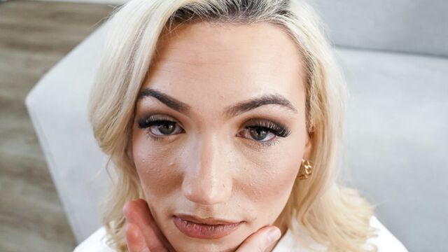 Lesbian video with passionate Celestina Blooms, Mia Molotov and Olive Glass from Grab