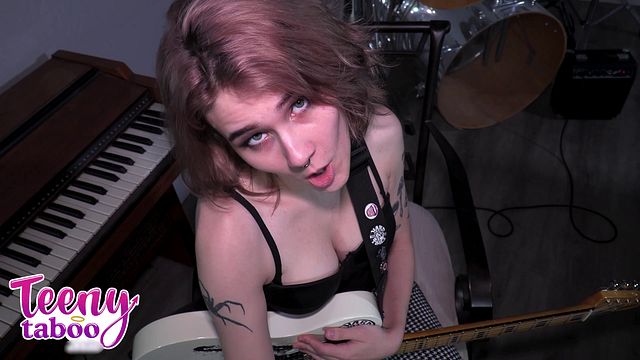 Creampie smut with gorgeous Adalind Gray from Grab