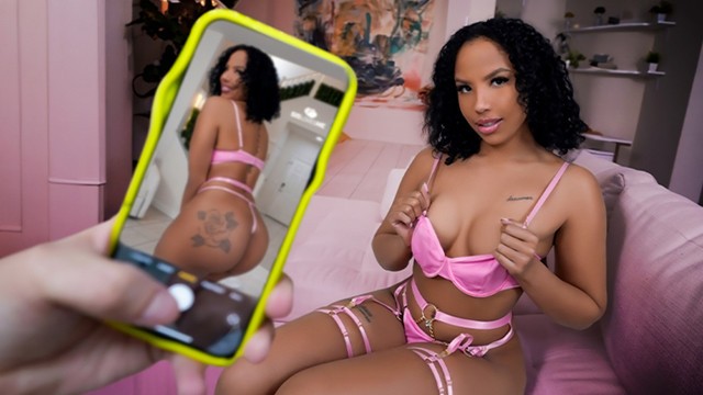 Handjob video with seductive Austin Pierce and Romy Indy from Grab