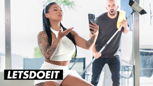 Close Up action with seductive Mariana Martix and Potro De Bilbao