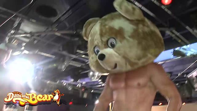 Dancing Bear action with pretty Caroline and Dream from Grab