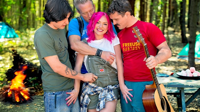 Group bang with seductive Clarke Kent, Elias Cash, Gracie Gates and Robby Echo from Grab