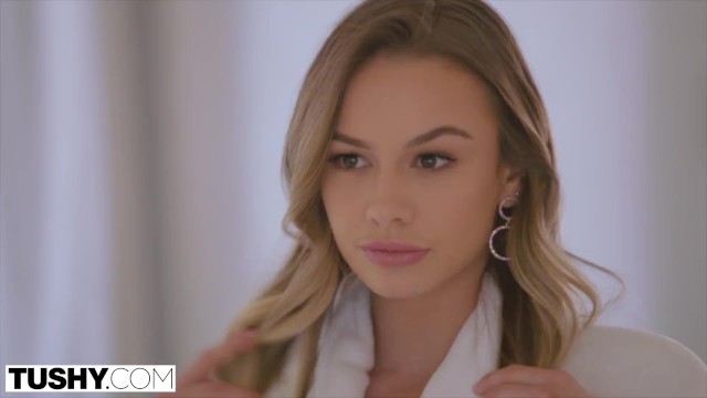 Butt Plug scene with awesome Mick Blue and Naomi Swann from Grab