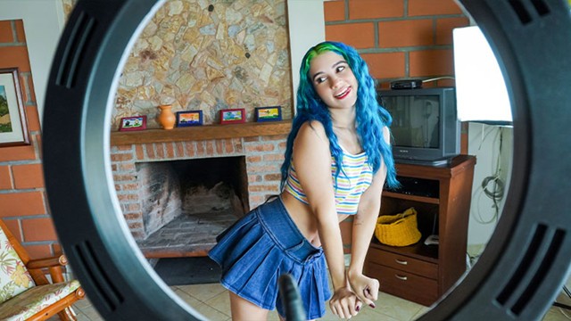 Handjob bang with gorgeous Min Galilea