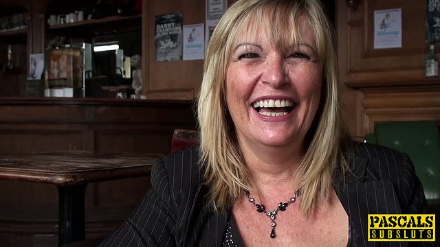 Milf bang with sexy Pascal White from Grab