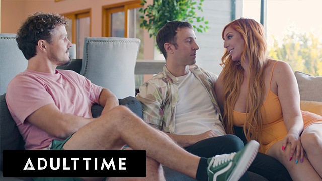Cumshot sex with hot Chad Alva and Lauren Phillips