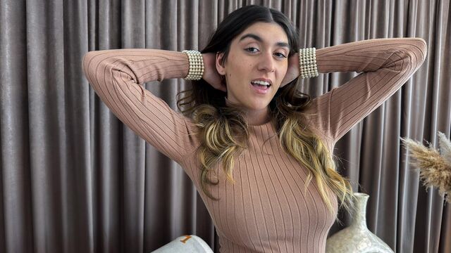 One On One film with tempting Aubry Babcock