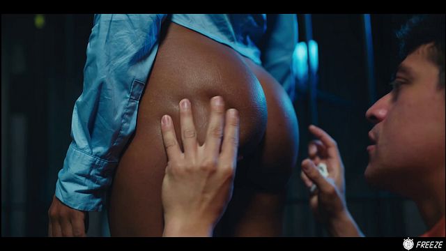 Cumshot scene with passionate Jason Carrera