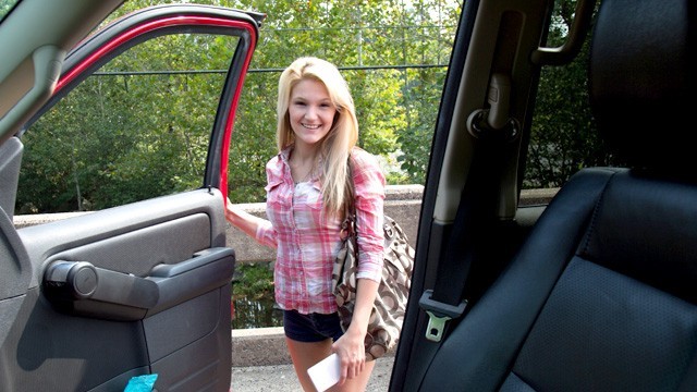Driver porn with sexy Hope Harper