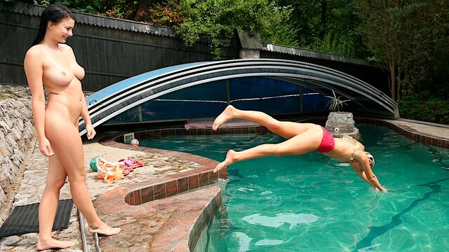 Fingering porn with seductive Jenny Simons and Lucy Li