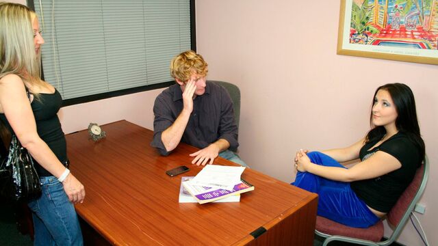 Cock Play porn with sexy Poor Sara