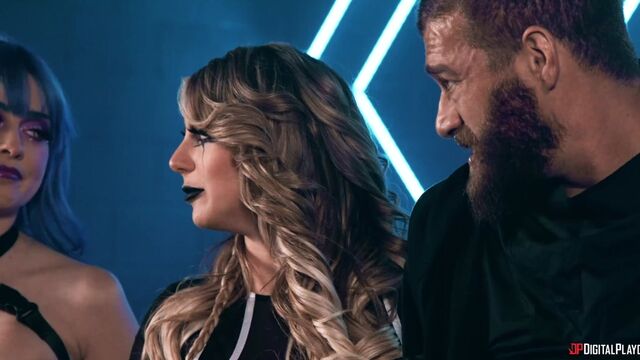 Lesbian sex with horny Jewelz Blu