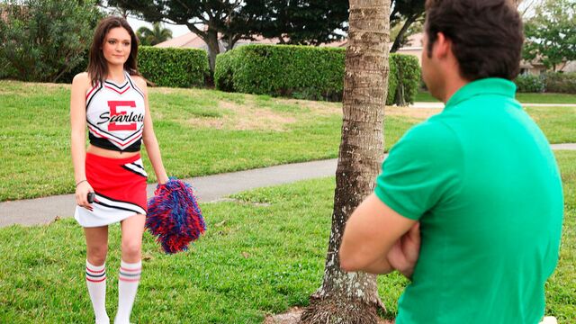 Brunette bang with tempting Monica Sexxxton