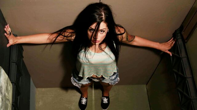 Young (18+) film with awesome Juelz Ventura and Skin Diamond