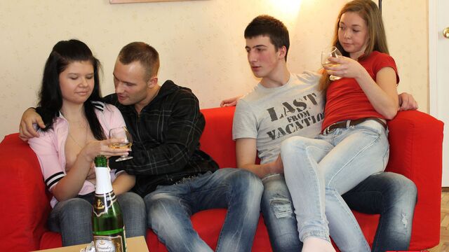 Natural Tits movie with gorgeous Jazzy and Yana